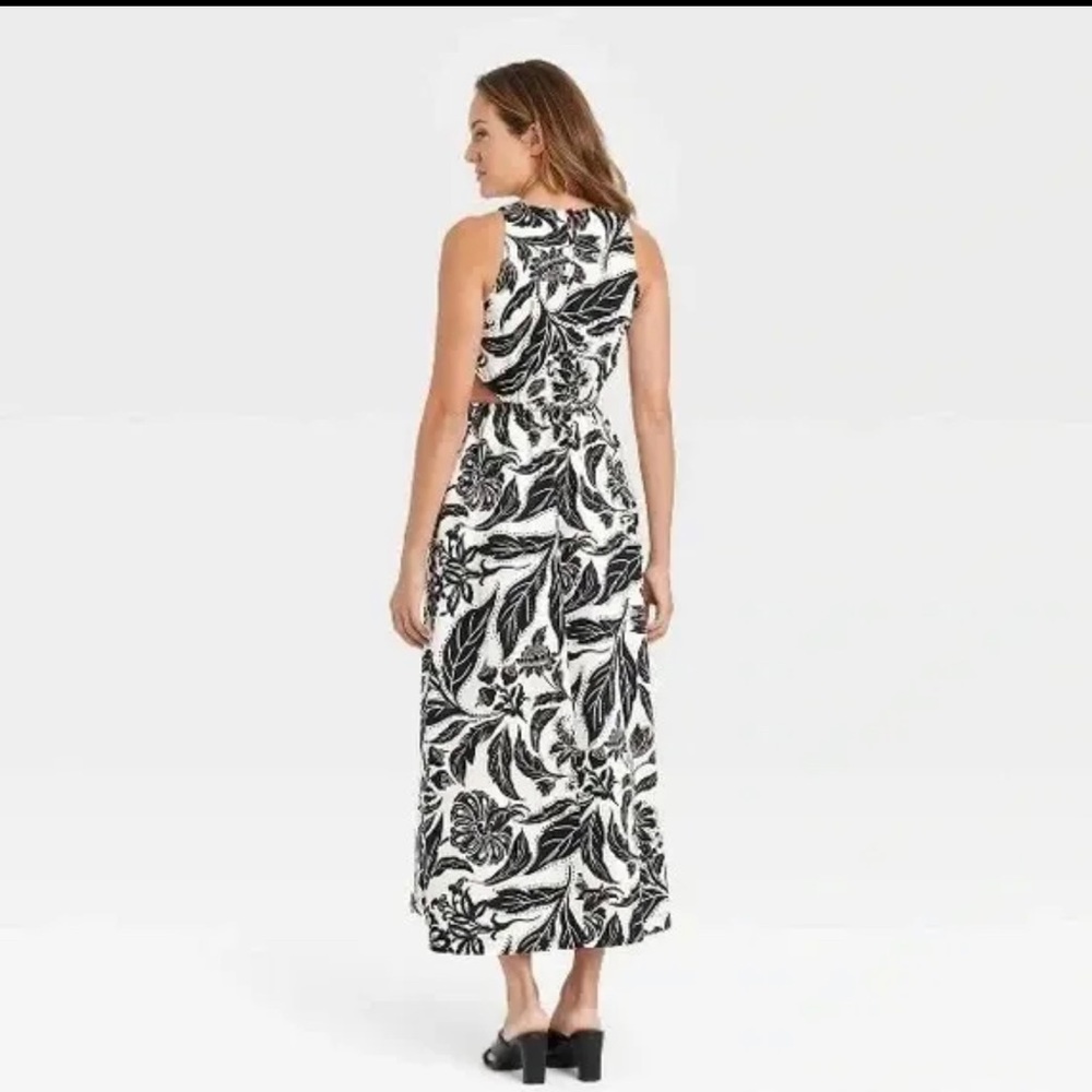 Floral Cutout Dress - Who What Wear L